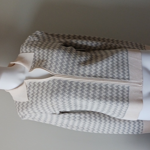 ST JOHN women sweater - Picture 2 of 3